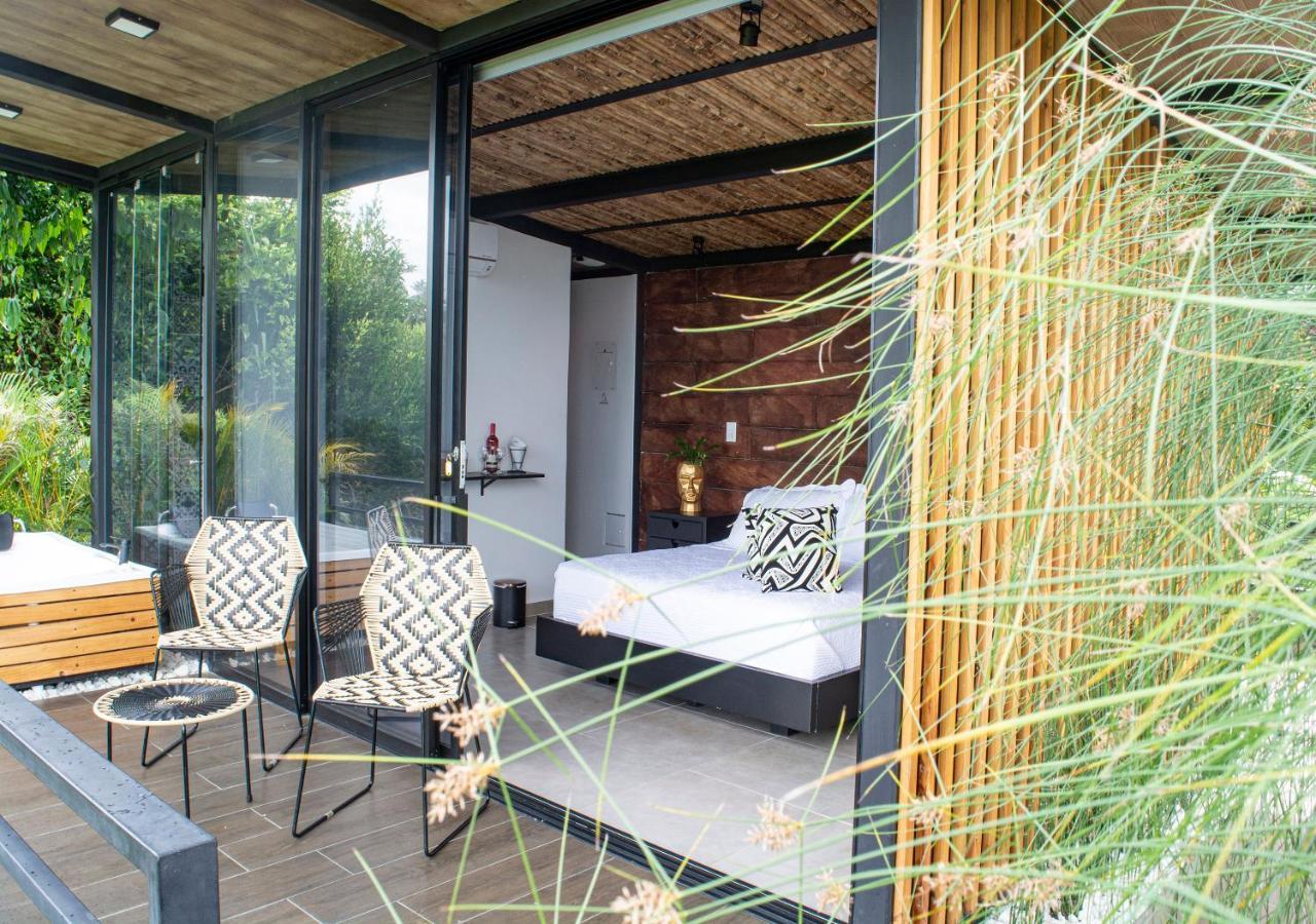 Panorama Pueblo Tapao Villa Armenia  Ngoại thất bức ảnh