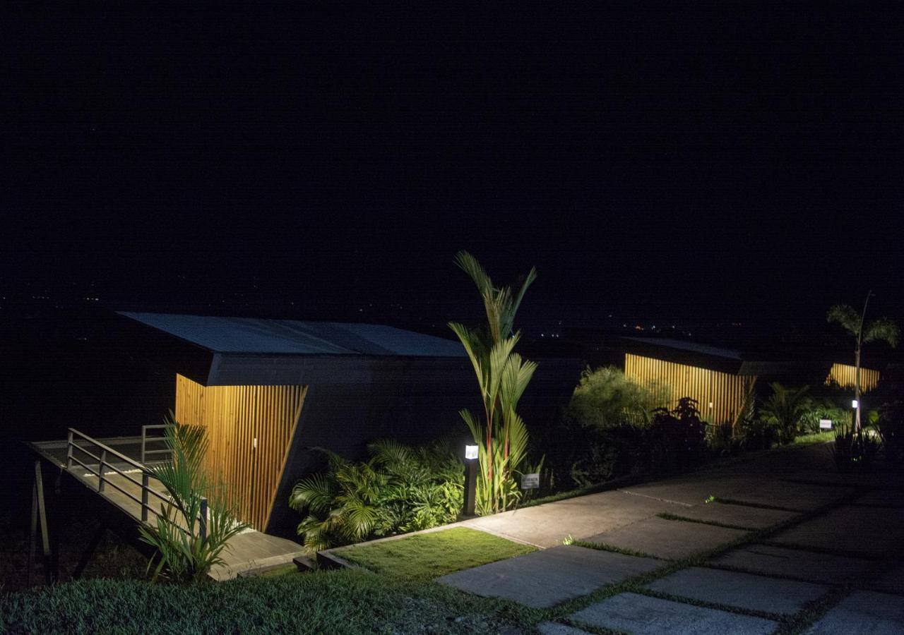 Panorama Pueblo Tapao Villa Armenia  Ngoại thất bức ảnh
