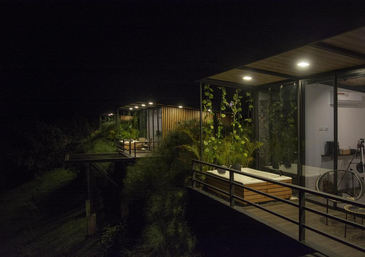 Panorama Pueblo Tapao Villa Armenia  Ngoại thất bức ảnh