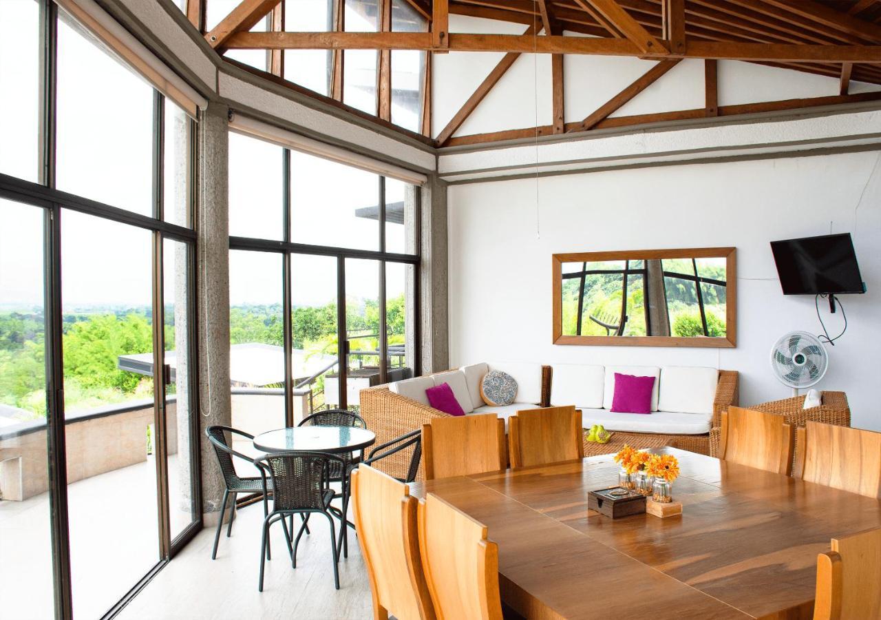 Panorama Pueblo Tapao Villa Armenia  Ngoại thất bức ảnh
