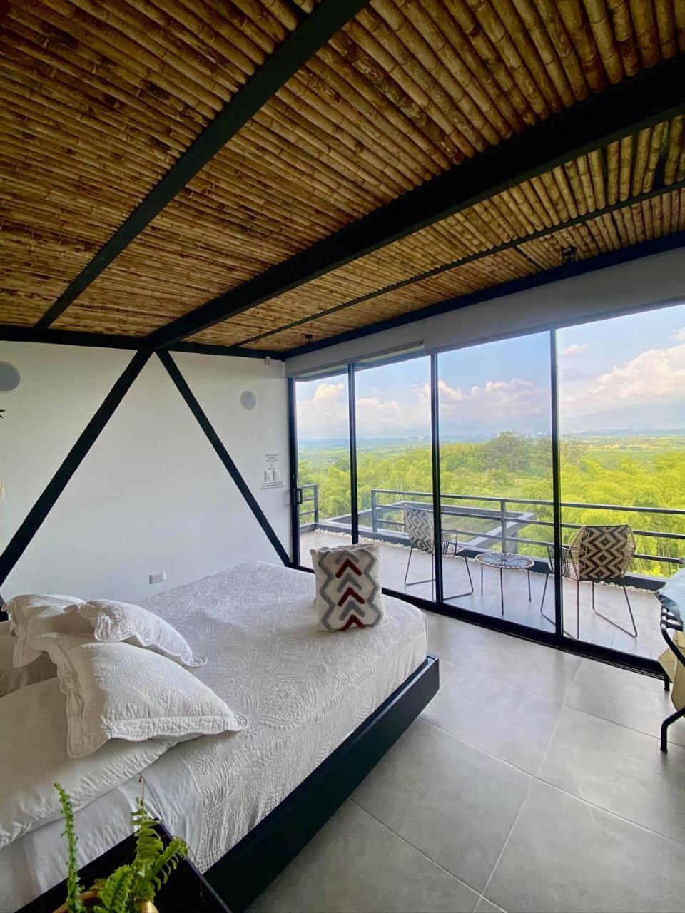 Panorama Pueblo Tapao Villa Armenia  Ngoại thất bức ảnh